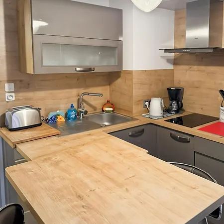 Apartment Le Petit Volcan D'aurillac - Centre - 2 Pers