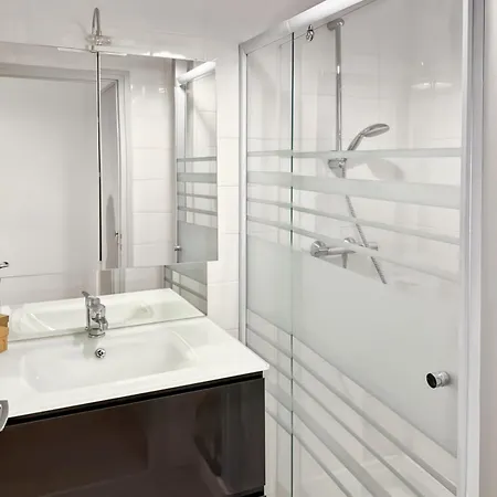 Apartment Le Petit Volcan D'aurillac - Centre - 2 Pers *